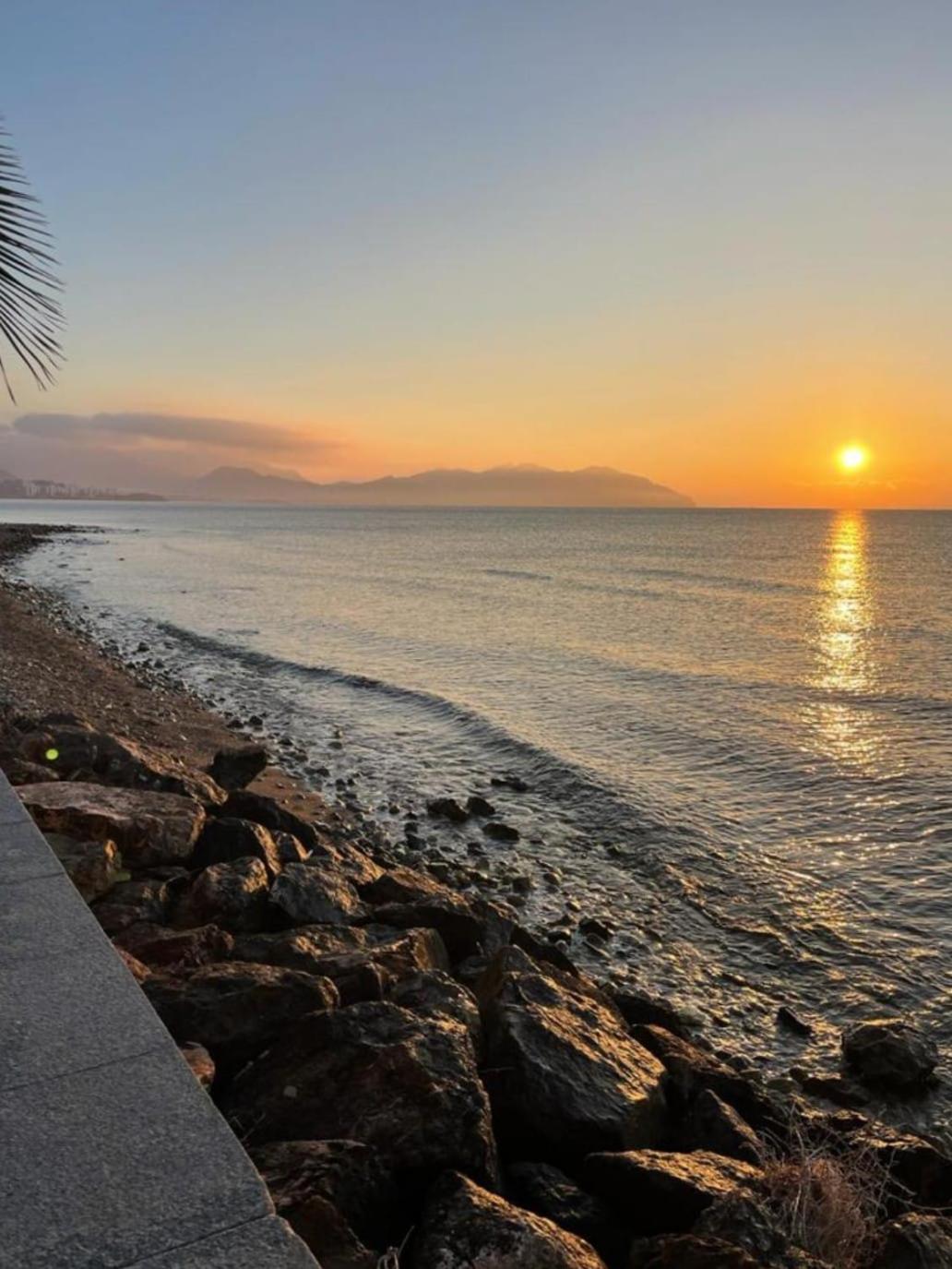 Апартаменты Vistas Al Mar Desde La Playa De El Rihuete En Пуэрто-де-Масаррон Экстерьер фото